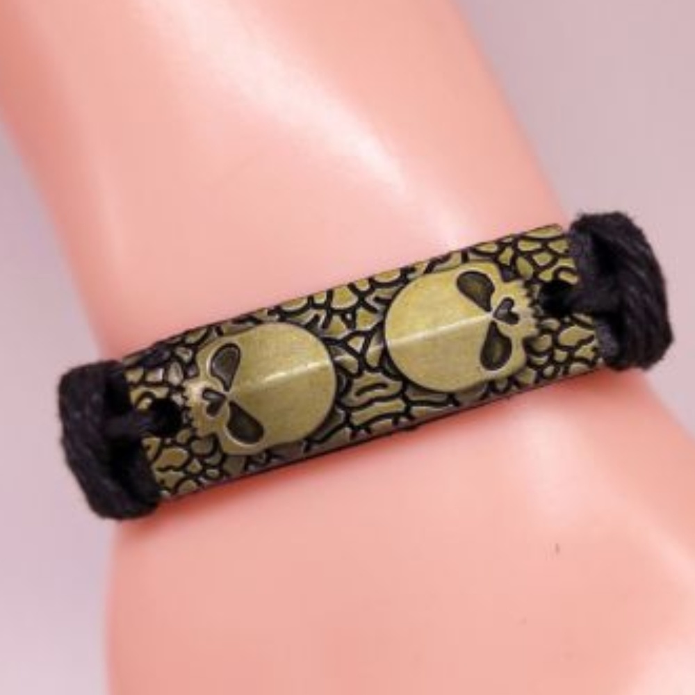 Skulls Bracelet New